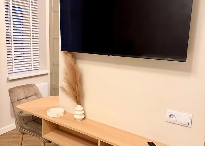 Elegant White In Centre With Parking *