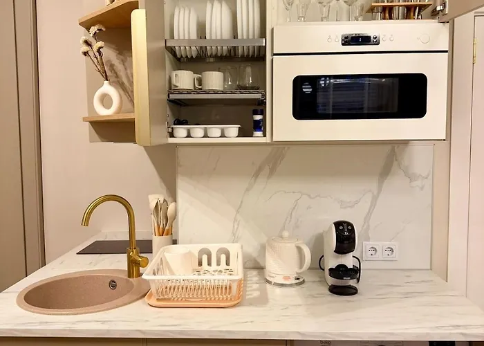 Apartment Elegant White In Centre With Parking